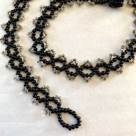 Handmade Hungarian Beaded Choker and Bracelet Set with Black and Silver Beads - Picture 7 of 11